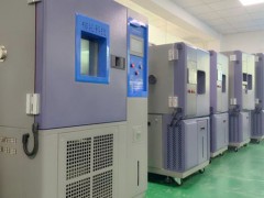 小型高低温测试箱工业超低温冷冻箱河南高低温一体机